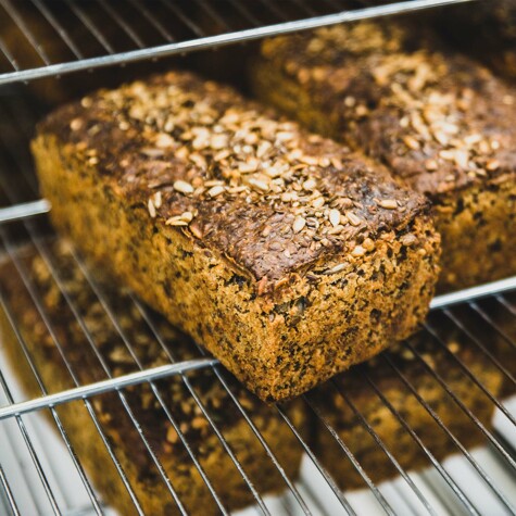 Granenbrood van versmarkt Cru.